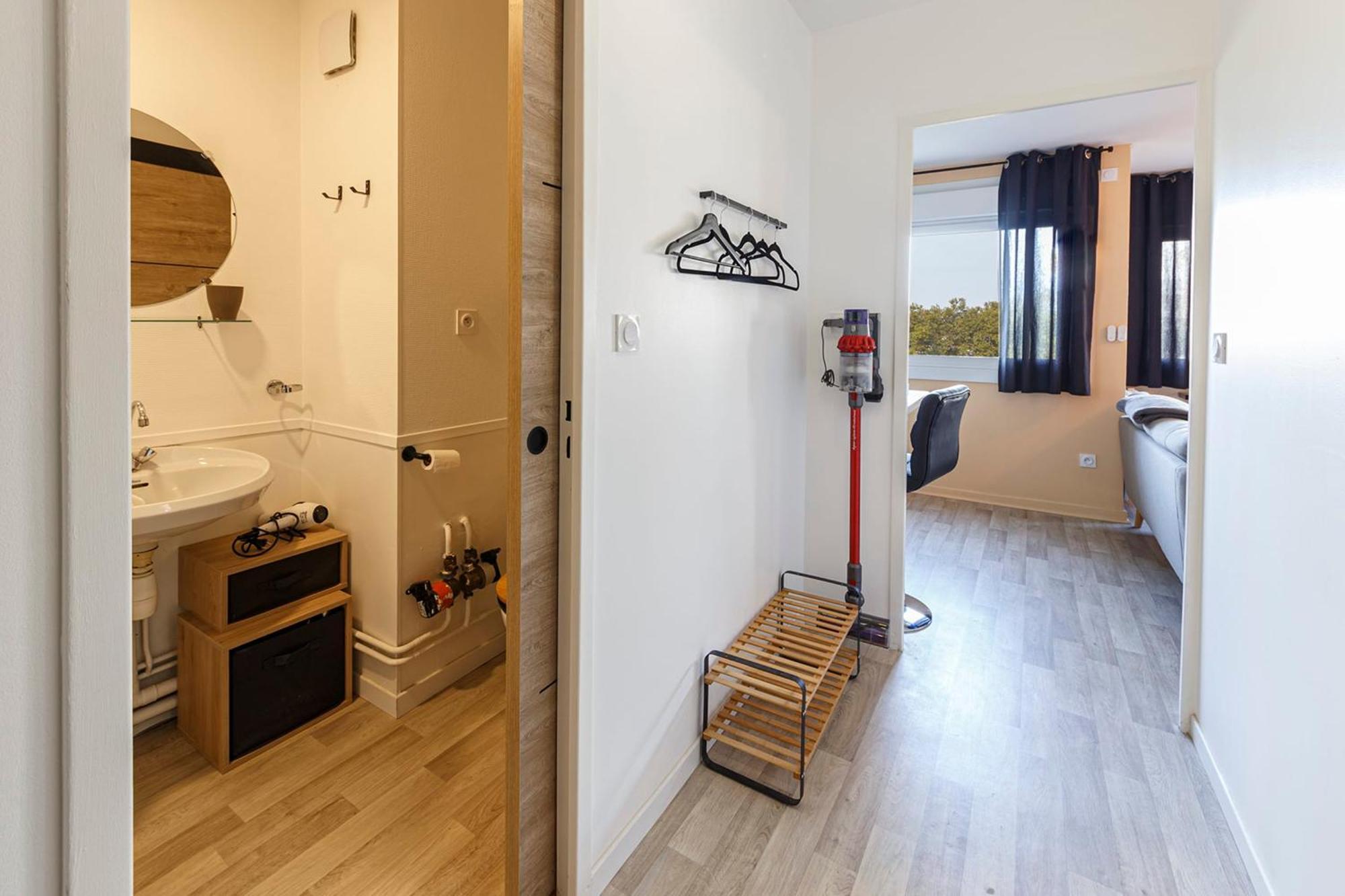 L'Oriole Wifi Parking Lägenhet Angers Exteriör bild